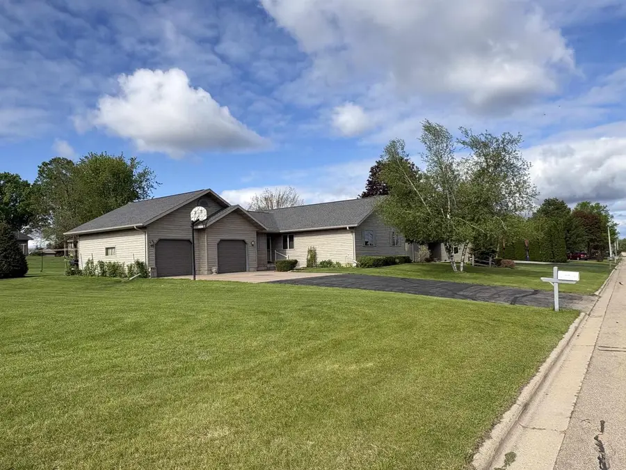 410 E CEDAR STREET, Bonduel, WI 54107 - #2