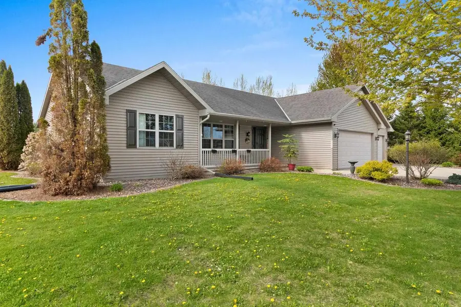 334 FALCON CIRCLE, Pulaski, WI 54162 - #3
