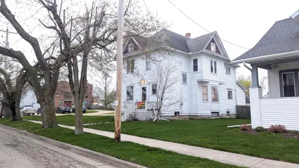 37 N 6TH STREET, Hilbert, WI 54129