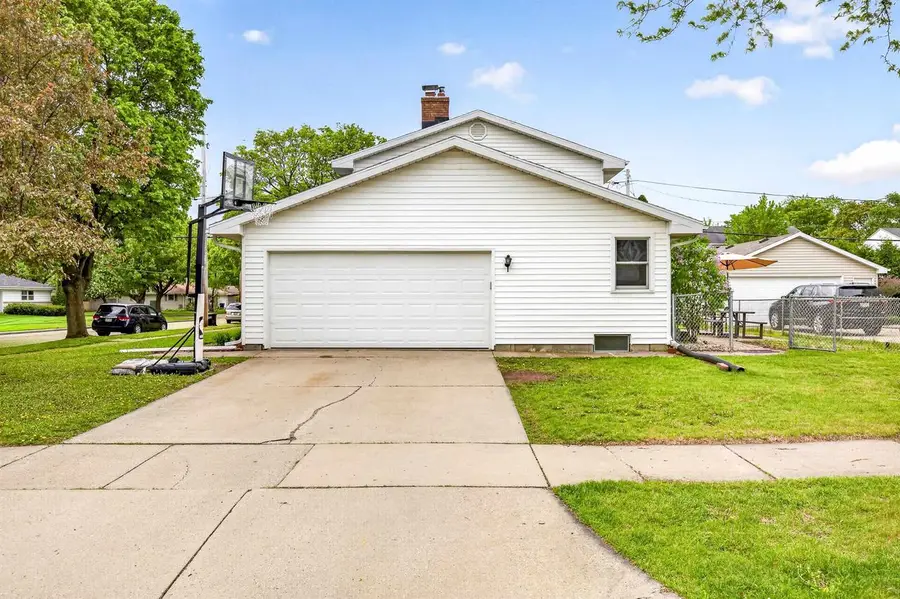 2615 N UNION STREET, Appleton, WI 54911 - #2