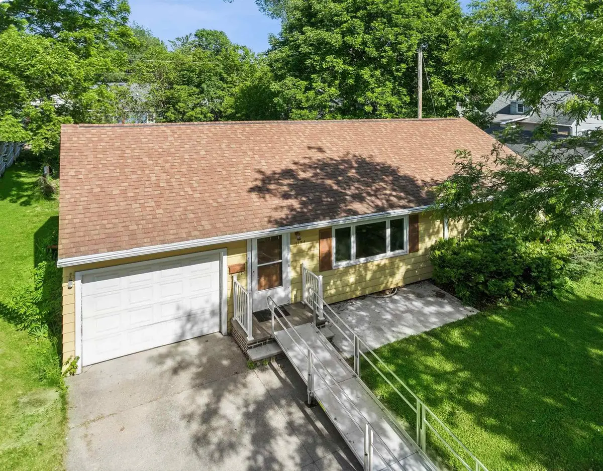 1124 WISCONSIN COURT, Appleton, WI 54911 - #1