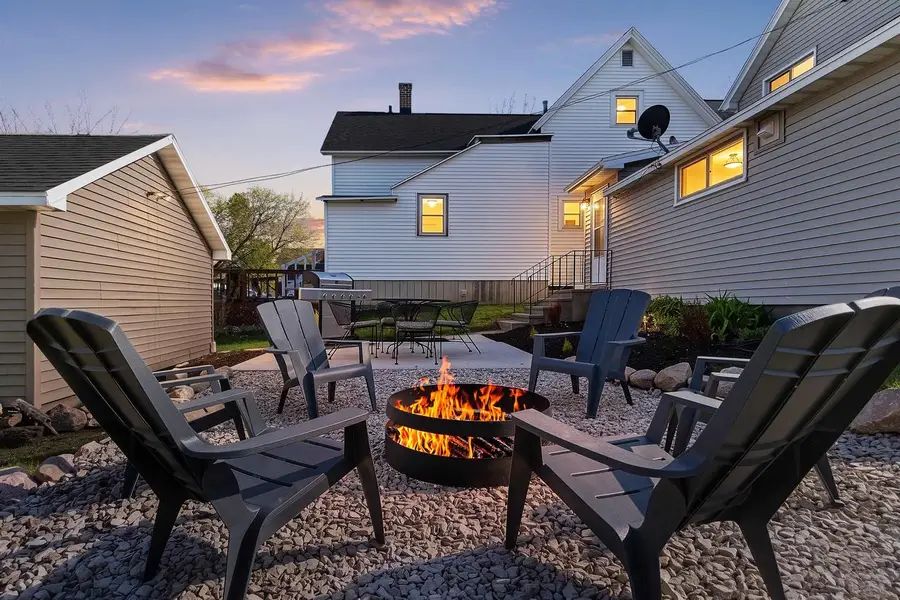 210 N OAKLAND AVENUE, Oconto Falls, WI 54154 - #3