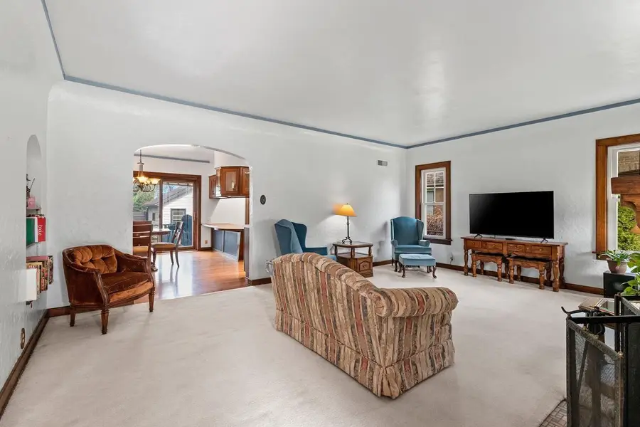926 N 17TH STREET, Manitowoc, WI 54220 - #2