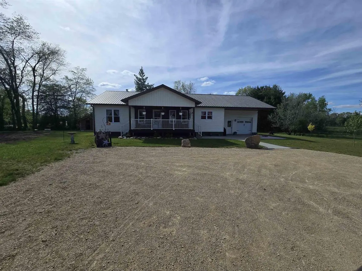 W10556 CZECH ROAD, Coloma, WI 54930 - #1