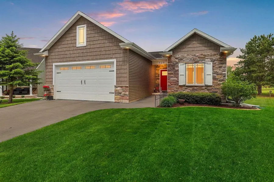 529 GOLF SIDE COURT, Hortonville, WI 54944 - #2