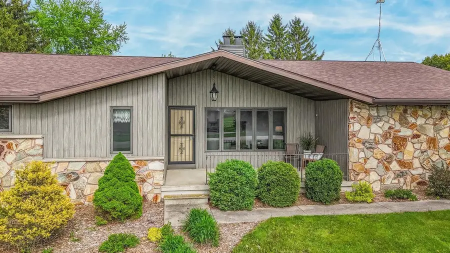 N8060 MAASS ROAD, Seymour, WI 54165 - #2