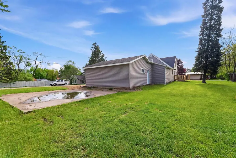 121 ELM STREET, Plainfield, WI 54966 - #3