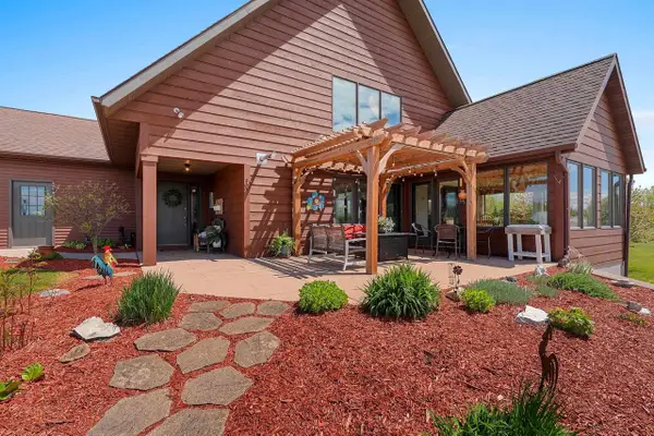 910 SHOEMAKER ROAD, Brussels, WI 54204