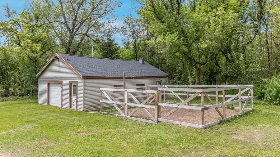 N4656 PINE STREET, New London, WI 54961 - #3