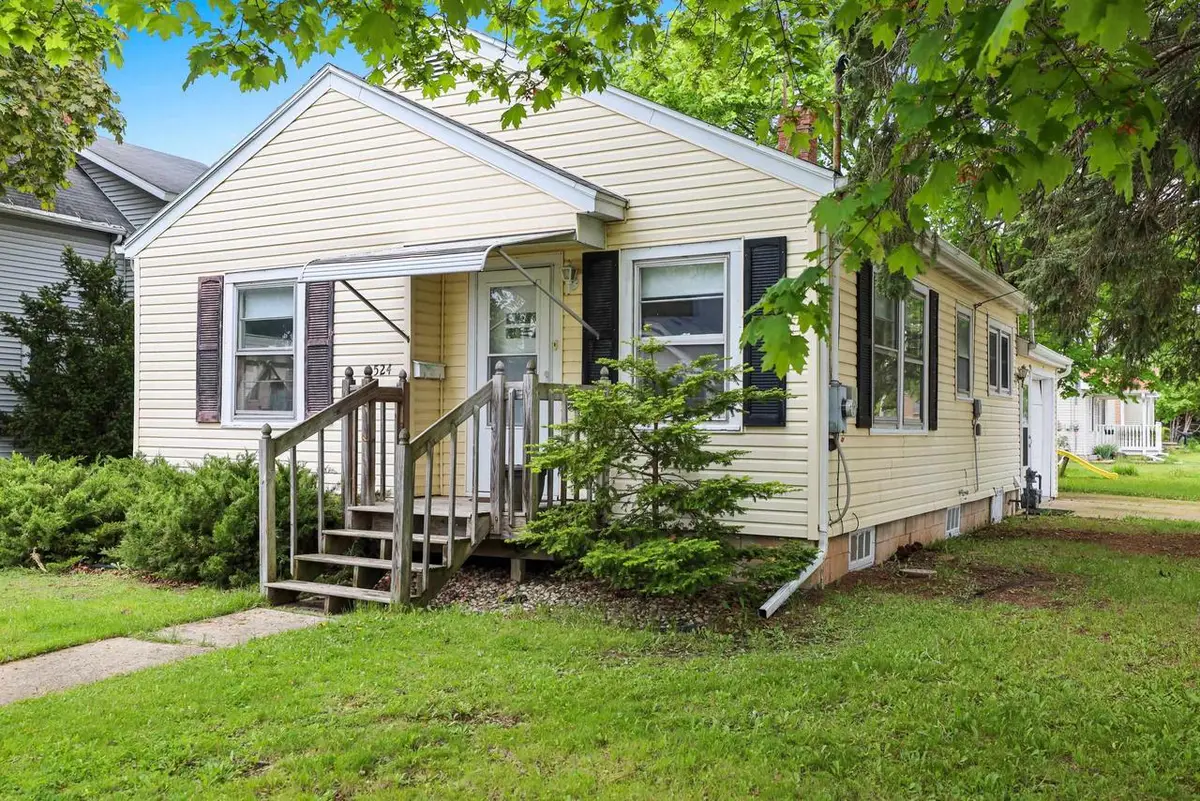524 6TH STREET, Menasha, WI 54952 - #1