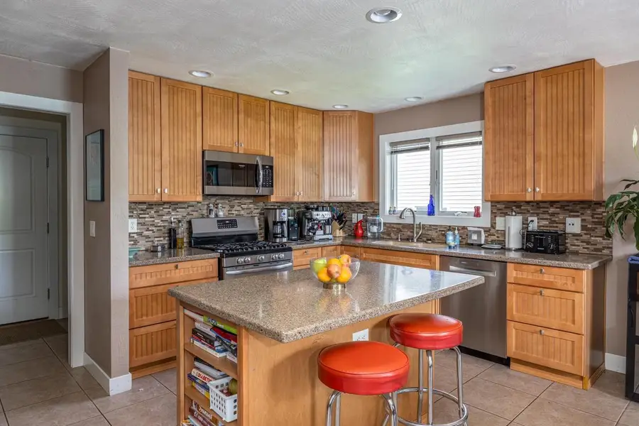 3221 MOCKINGBIRD WAY, Oshkosh, WI 54904 - #2