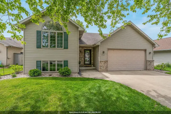 2521 BISHOPS LANE, Neenah, WI 54956