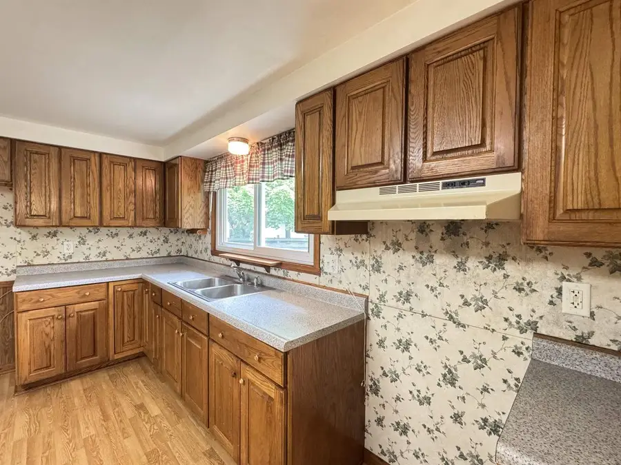 1218 TERRACE COURT, Waupaca, WI 54981 - #2