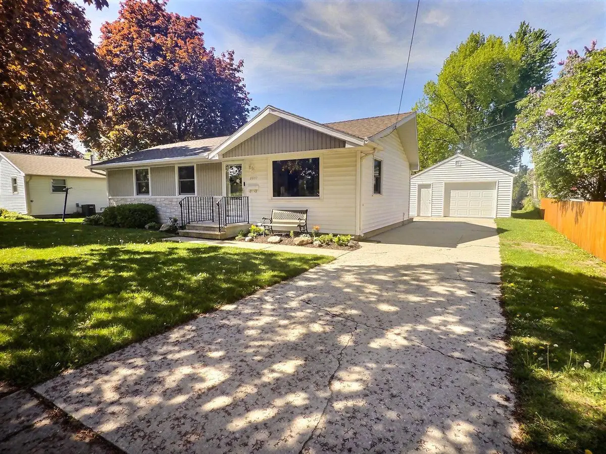 2037 FARLIN AVENUE, Green Bay, WI 54302 - #1
