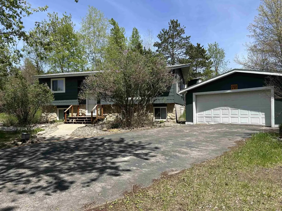 1310 KENNY DRIVE, Crivitz, WI 54114 - #1