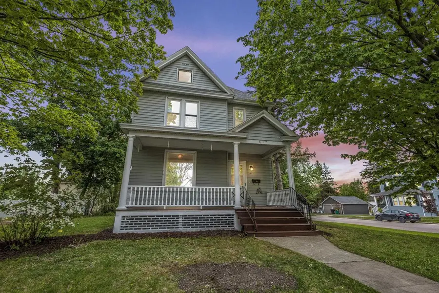 617 NEWBURY STREET, Ripon, WI 54971 - #2