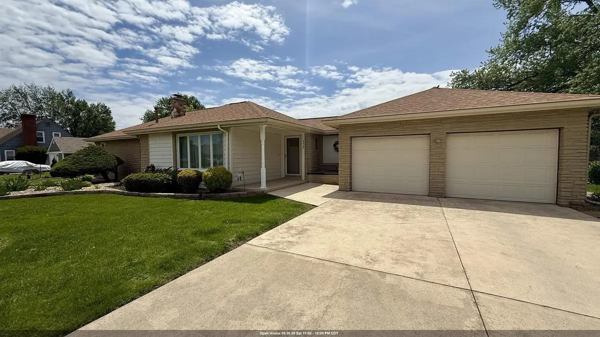 2627 W HEATHER AVENUE, Appleton, WI 54914 - #1