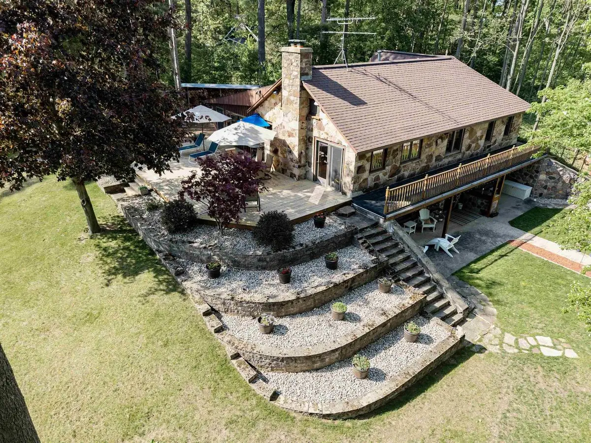 N9151 CEDAR LANE, Marion, WI 54950 - #1