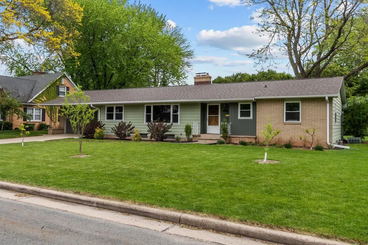 1066 REED STREET, Neenah, WI 54956 - #1