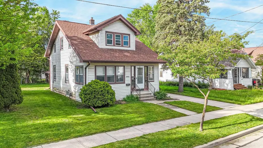 110 E RANDALL STREET, Appleton, WI 54911 - #3