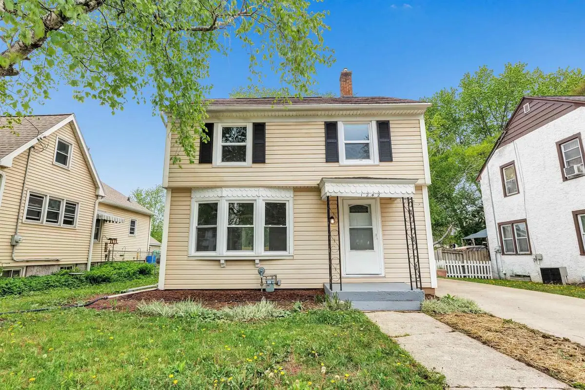 1242 SHAWANO AVENUE, Green Bay, WI 54303 - #1