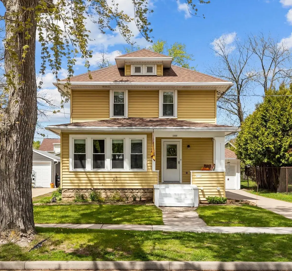 1028 W SUMMER STREET, Appleton, WI 54914 - #1