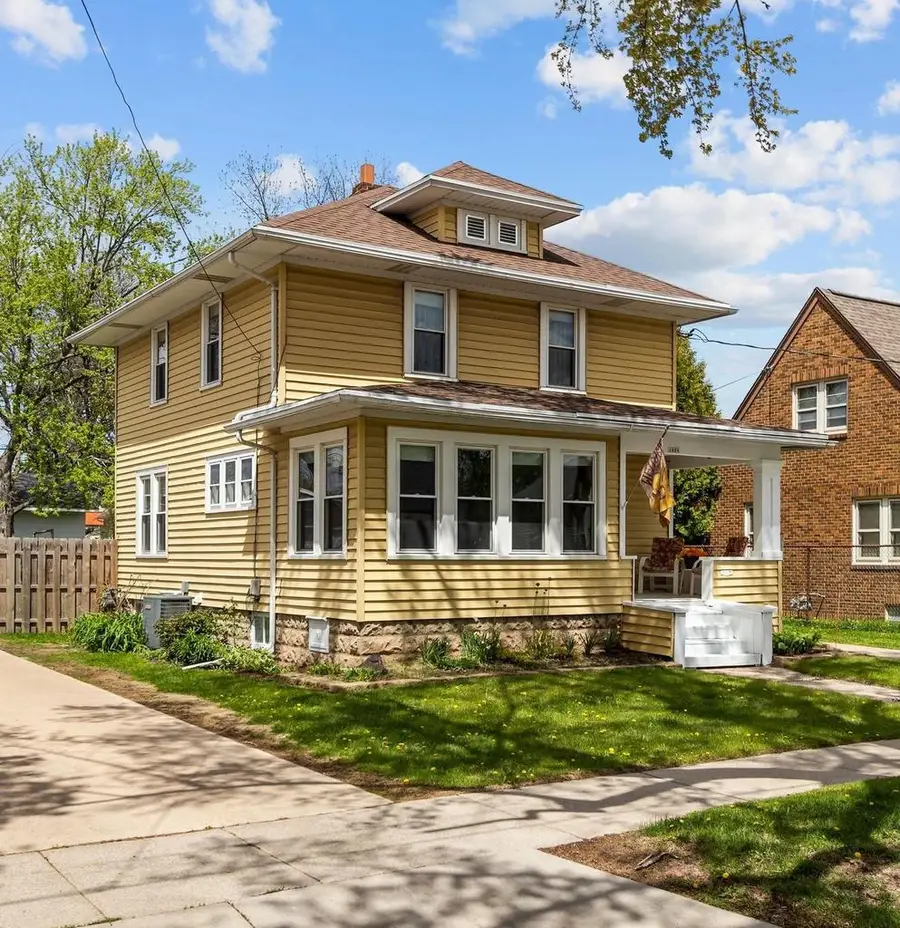 1028 W SUMMER STREET, Appleton, WI 54914 - #2