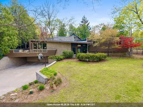 718 RANDALL AVENUE, De Pere, WI 54115