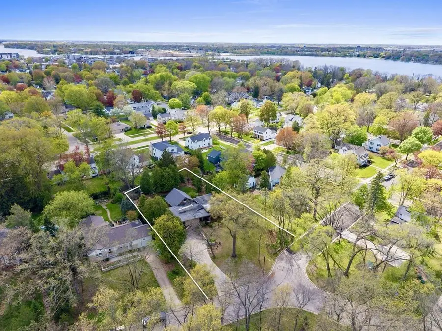 718 RANDALL AVENUE, De Pere, WI 54115 - #2