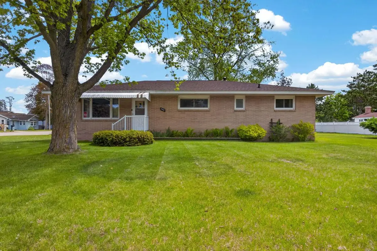 200 S WOOD AVENUE, Peshtigo, WI 54157 - #1
