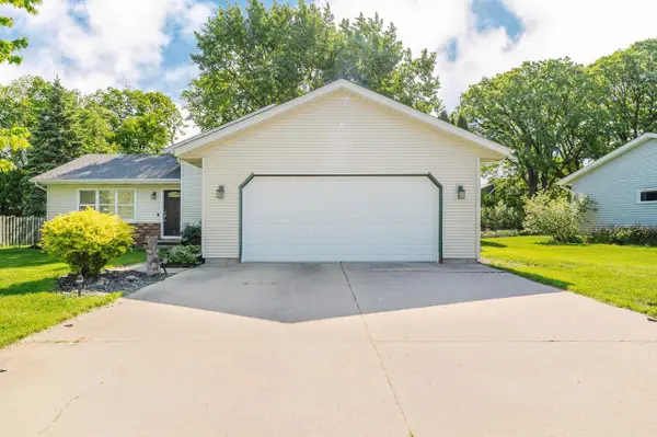 992 HONEY CREEK ROAD, Oshkosh, WI 54904