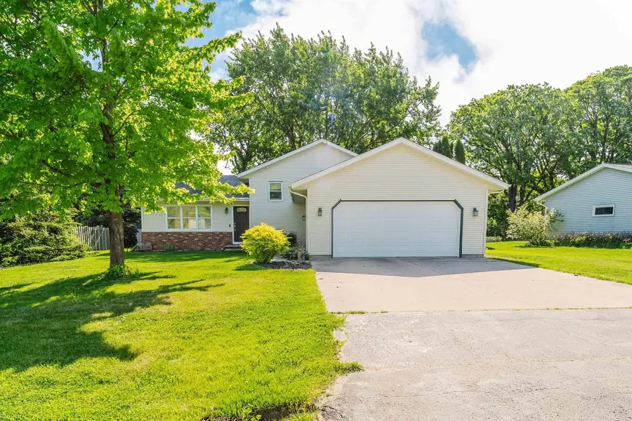 992 HONEY CREEK ROAD, Oshkosh, WI 54904 - #2