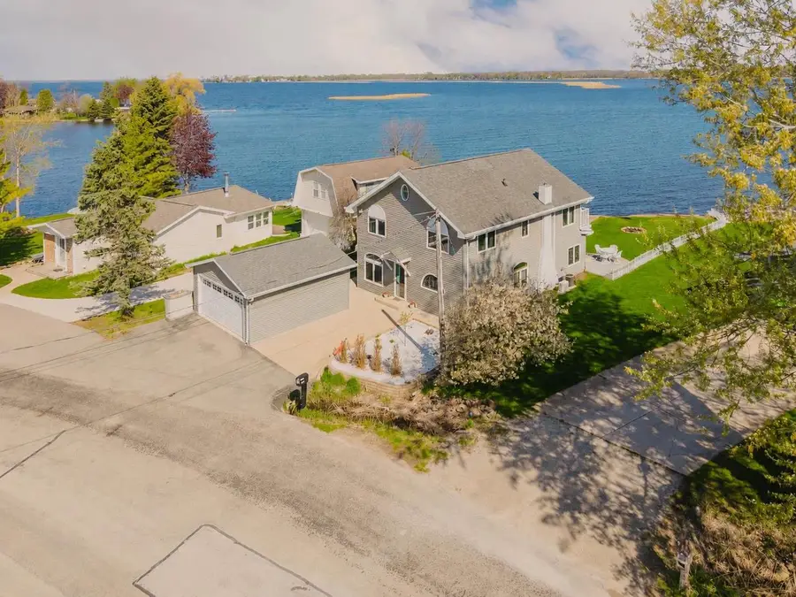2210 WESTWIND ROAD, Oshkosh, WI 54904 - #3