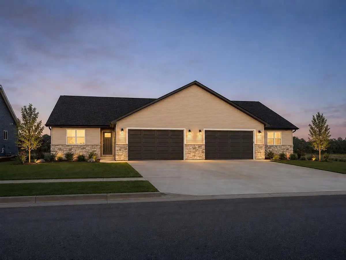 1825 LONDON ROAD, Green Bay, WI 54311 - #1