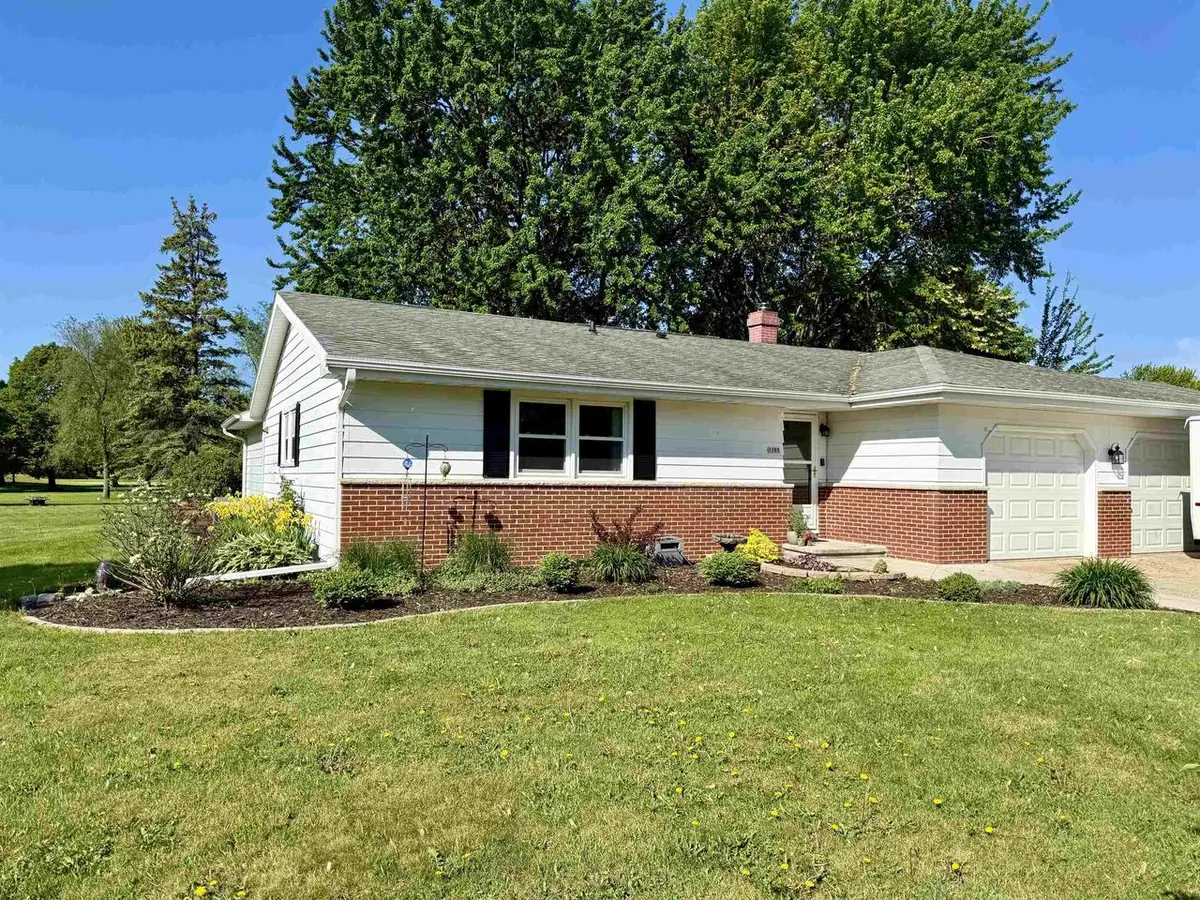 1395 MARICOPA DRIVE, Oshkosh, WI 54904 - #1