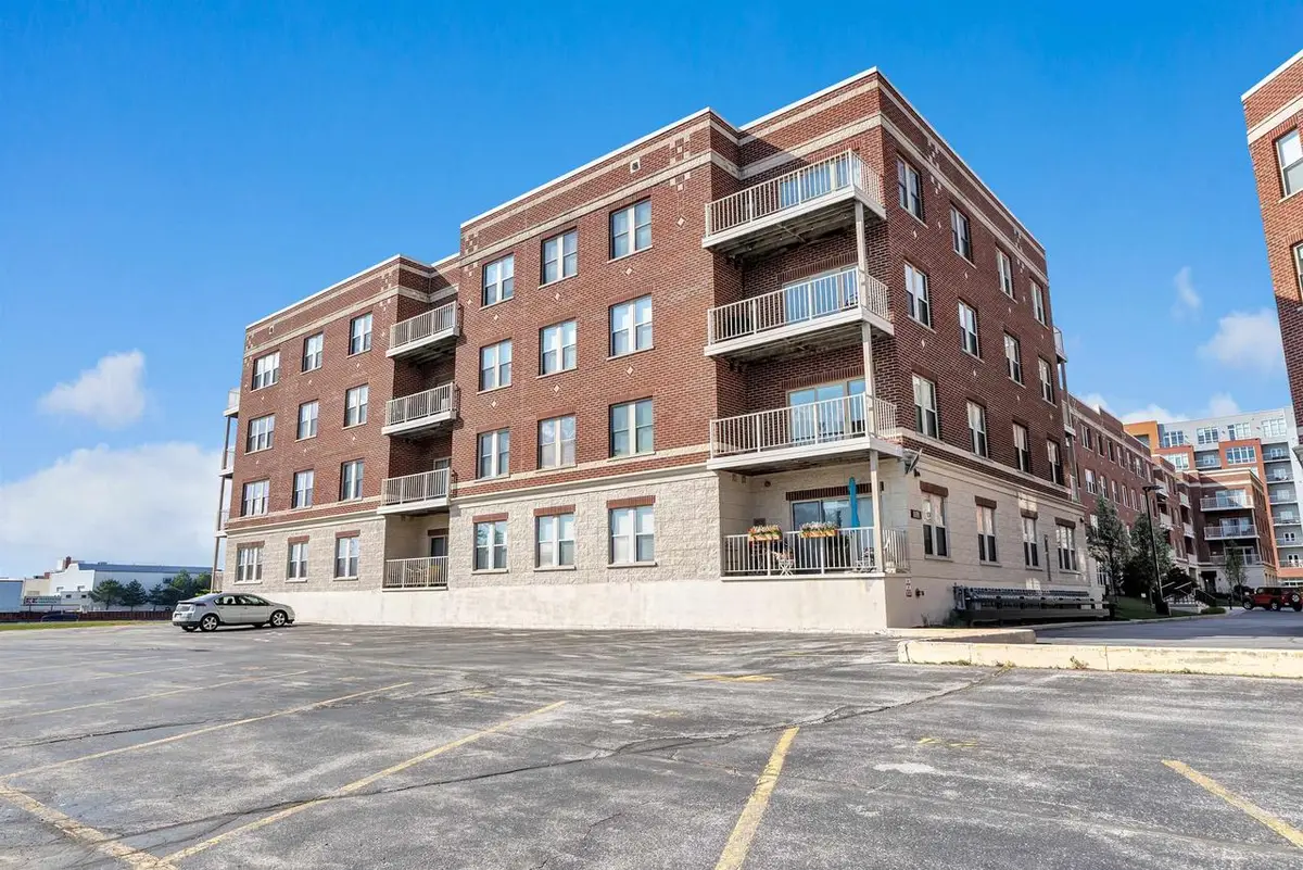 118 S WASHINGTON STREET  #B307, Green Bay, WI 54301 - #1