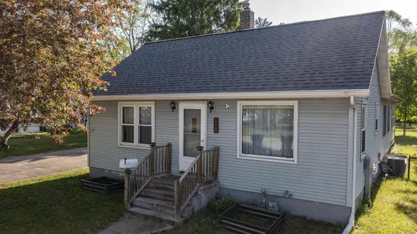 116 PINE STREET, Waupaca, WI 54981