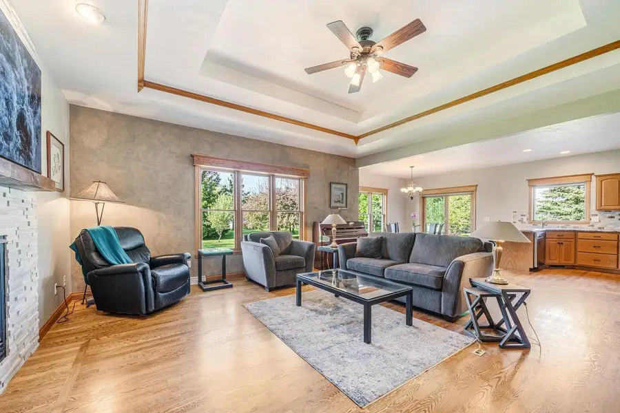 W6724 CHARLEEN LANE, Greenville, WI 54942 - #3