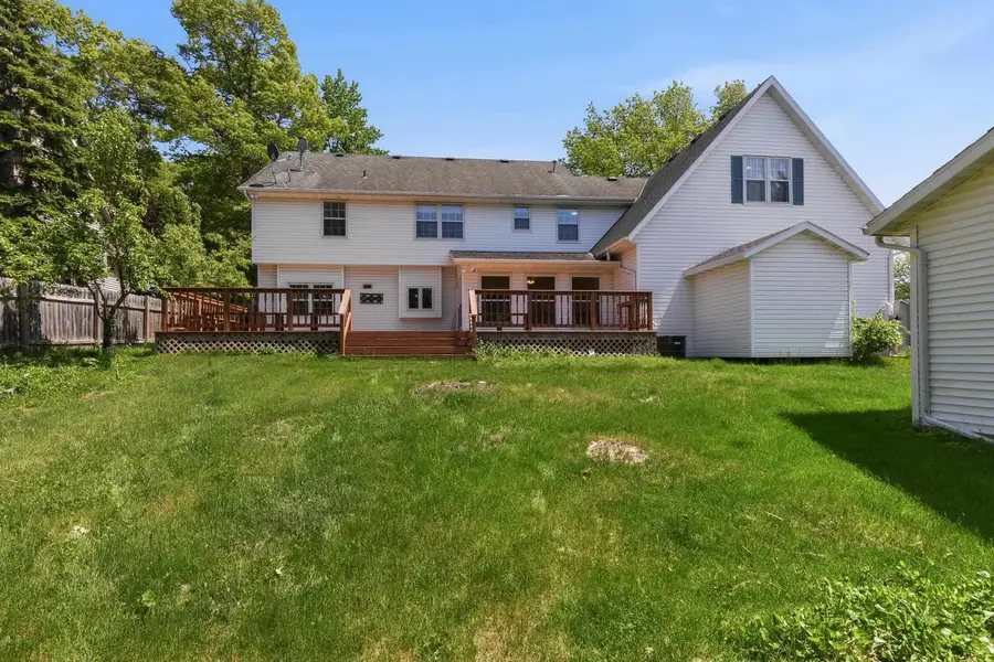 1498 PARKWAY DRIVE, Green Bay, WI 54304 - #3