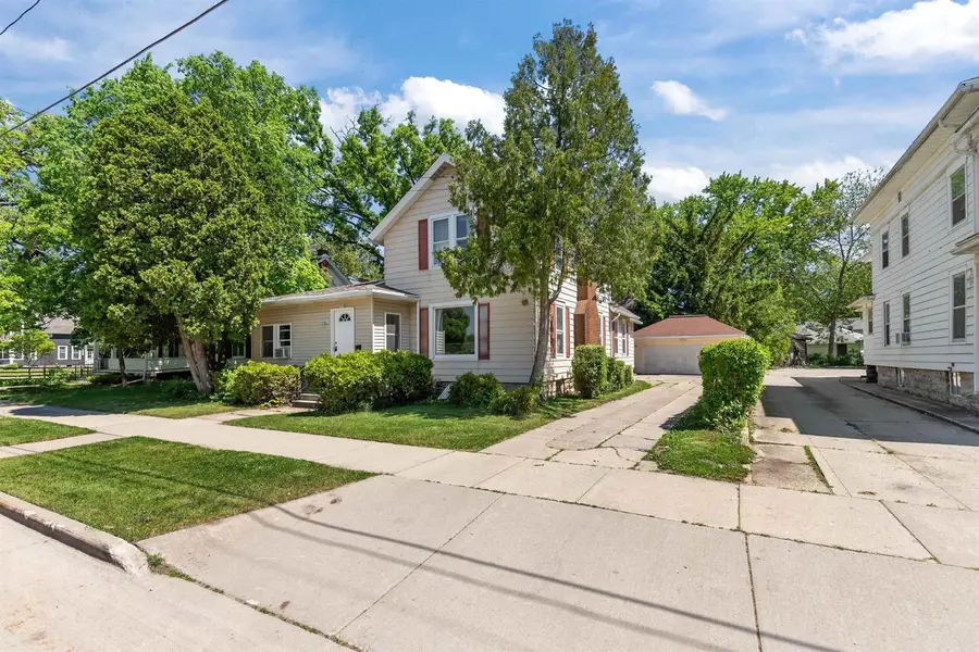 1020 ELMWOOD AVENUE, Oshkosh, WI 54901 - #2