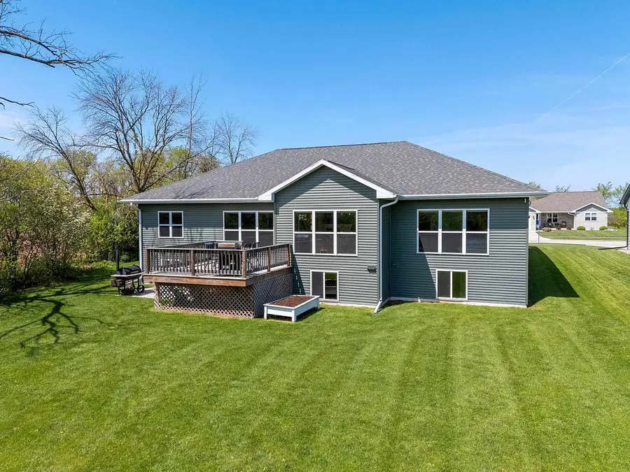 3027 SCARLET OAK ROAD, De Pere, WI 54115 - #2