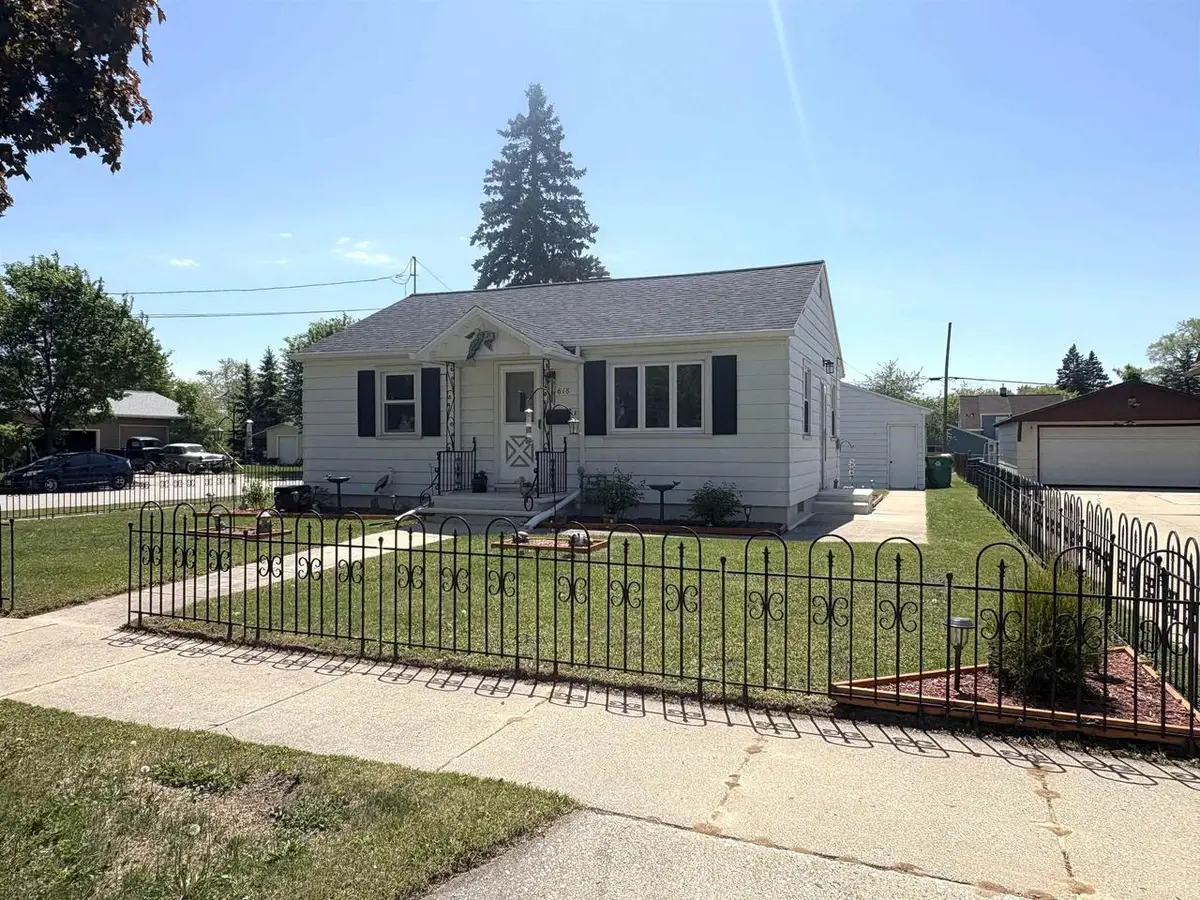 1618 CHICAGO STREET, Green Bay, WI 54304 - #1