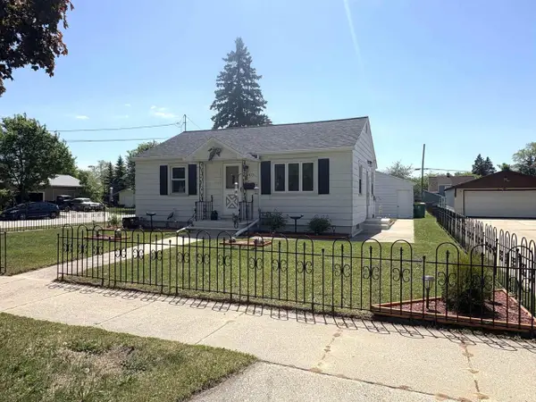 1618 CHICAGO STREET, Green Bay, WI 54304