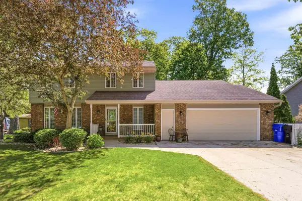 506 S COVENANT LANE, Appleton, WI 54915