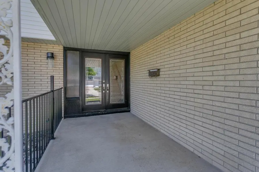 1805 E MARQUETTE STREET, Appleton, WI 54911 - #3