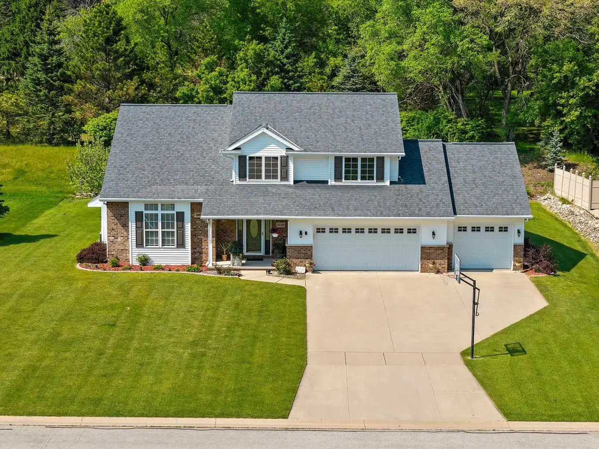 2018 BRACTON ROAD, Suamico, WI 54313 - #1