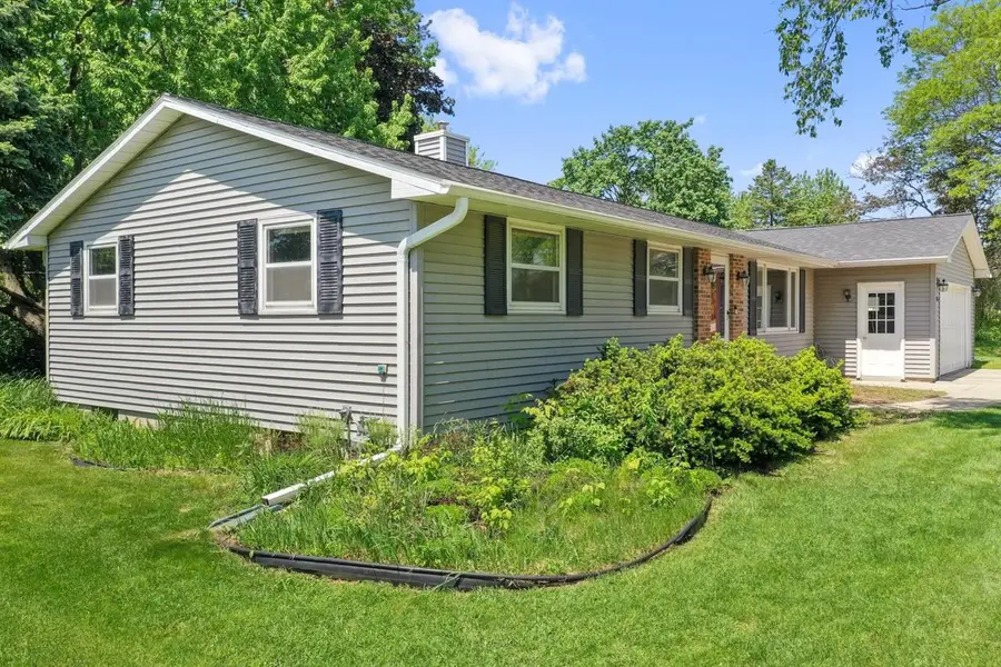 1616 GUNS STREET, Green Bay, WI 54311 - #2