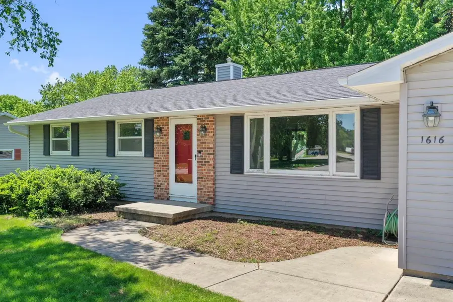 1616 GUNS STREET, Green Bay, WI 54311 - #3