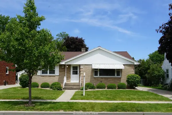 1142 BOND STREET, Green Bay, WI 54303