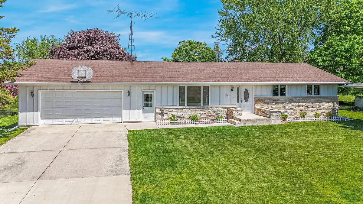 368 E JEFFERSON AVENUE, Cleveland, WI 53015 - #1